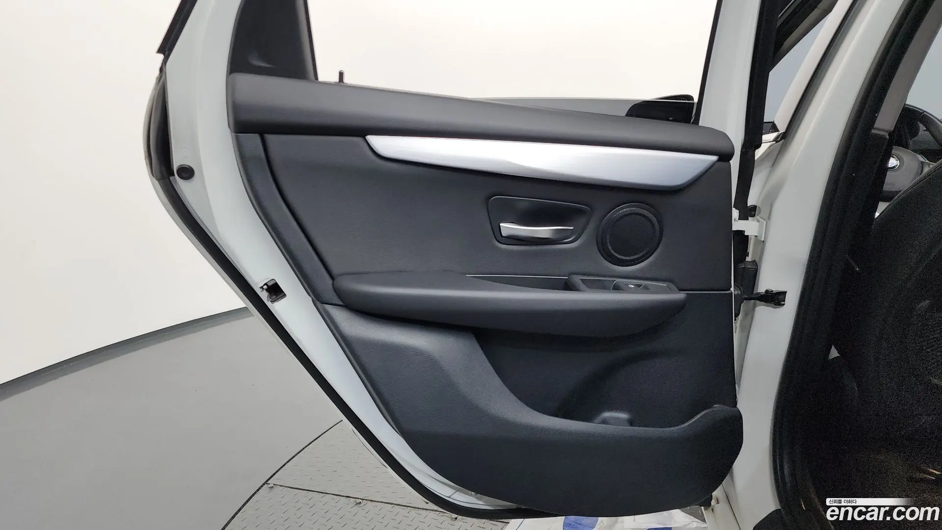 BMW 2-Series Joy 2017