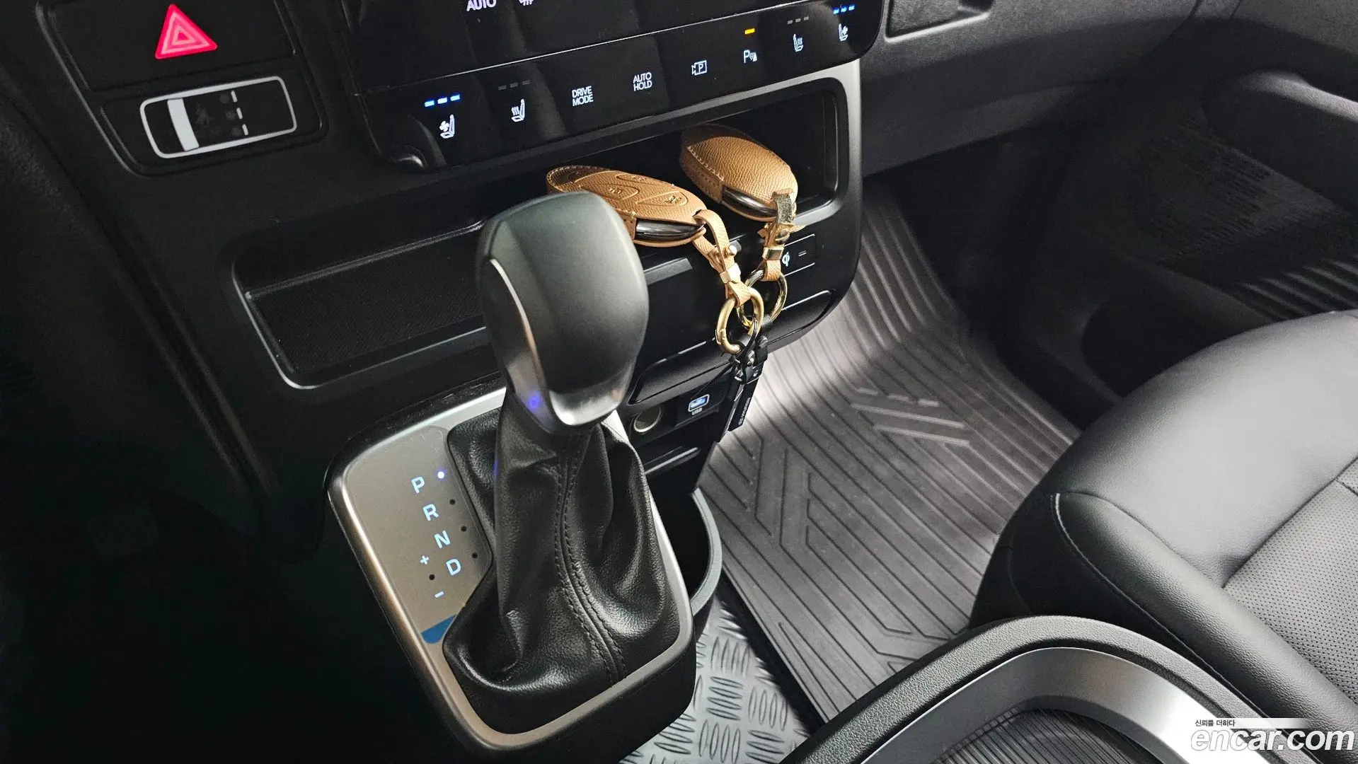 Hyundai Staria Cargo 5-Seater 2022