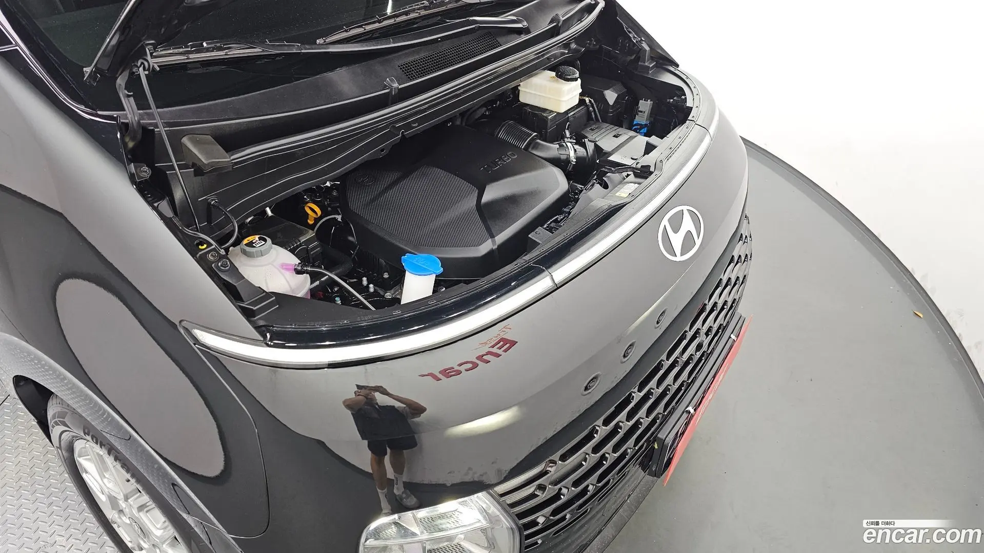 Hyundai Staria Cargo 5-Seater 2022
