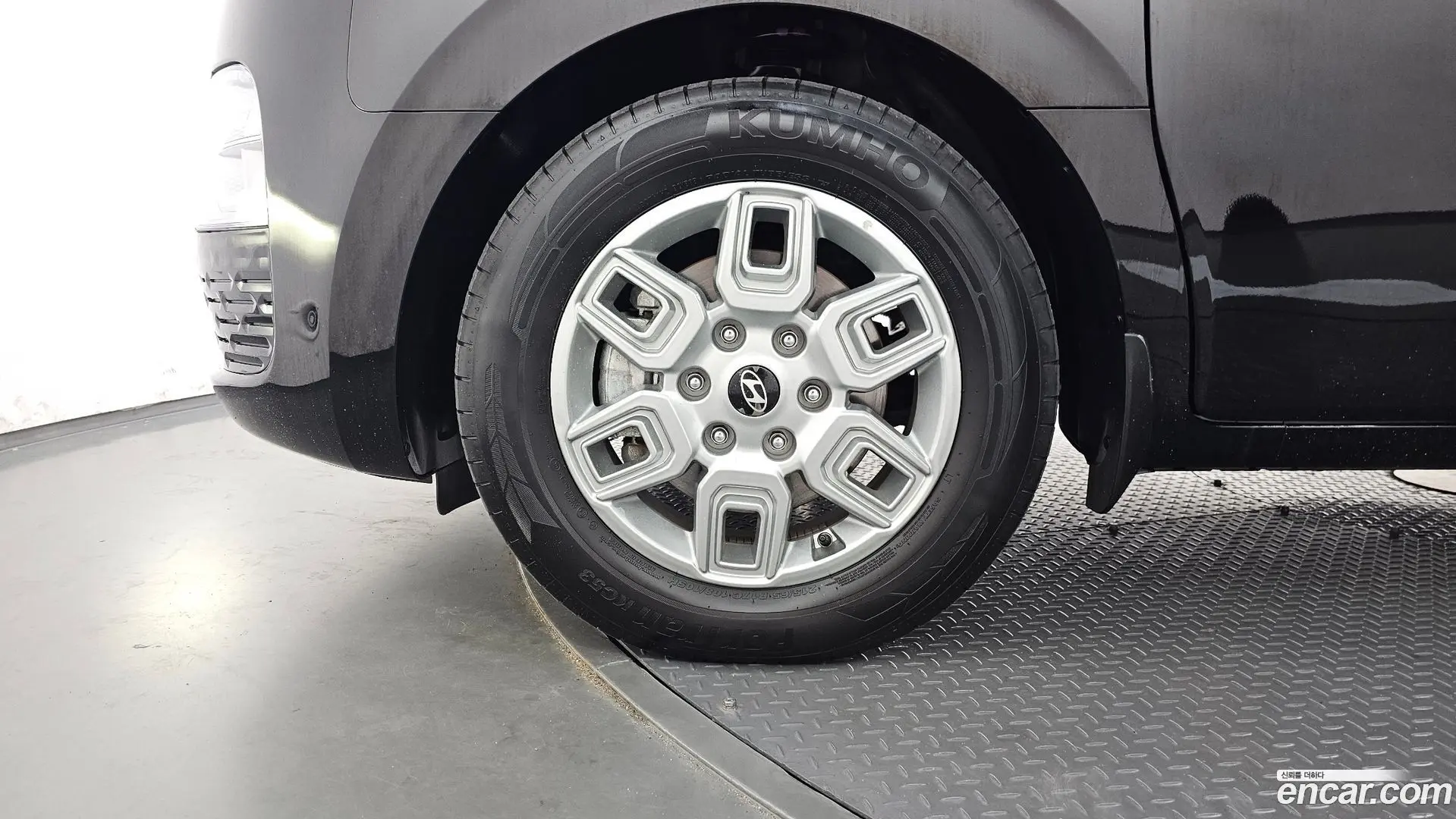 Hyundai Staria Cargo 5-Seater 2022