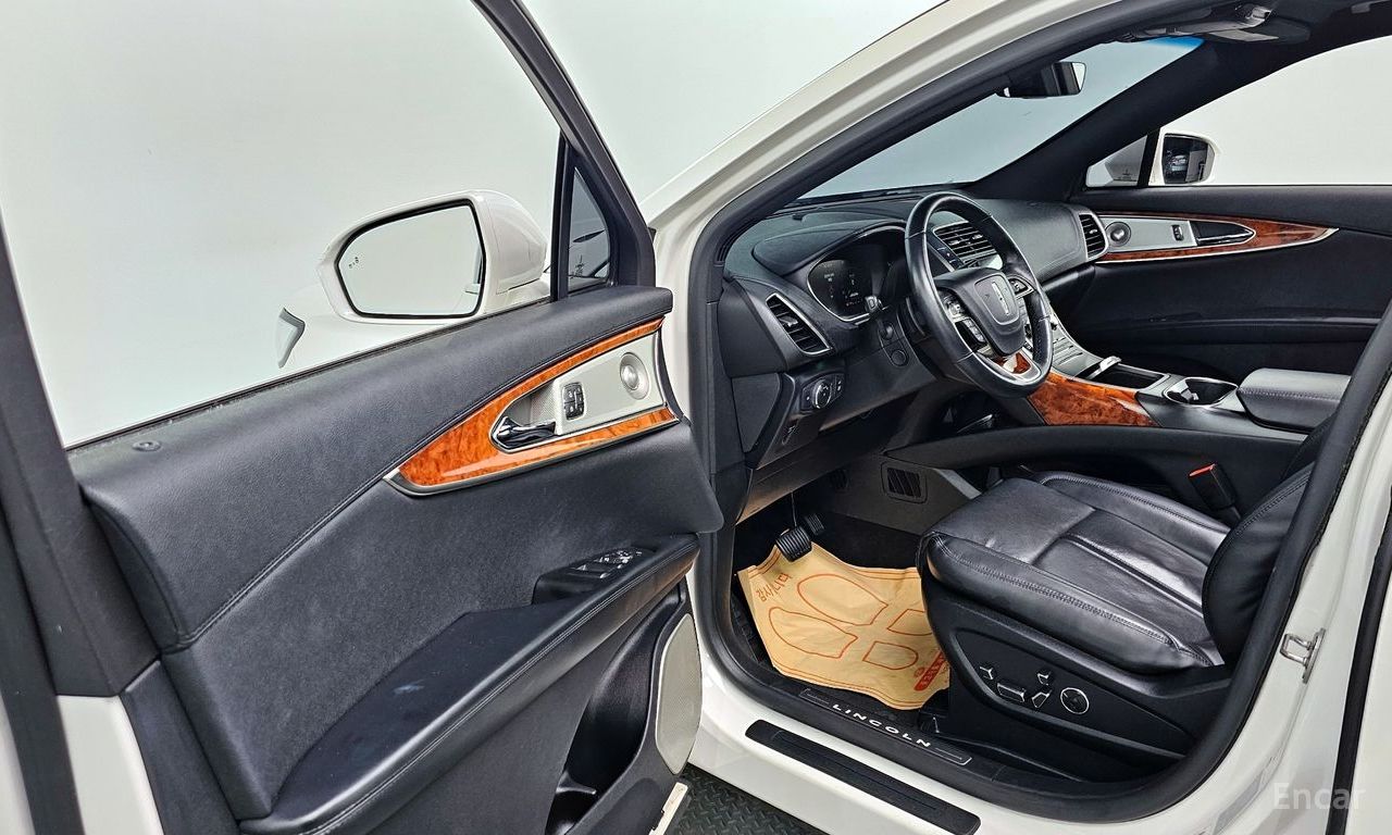 Lincoln Nautilus 1st generation 2.7 Reserve AWD 2019