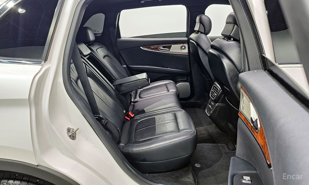 Lincoln Nautilus 1st generation 2.7 Reserve AWD 2019