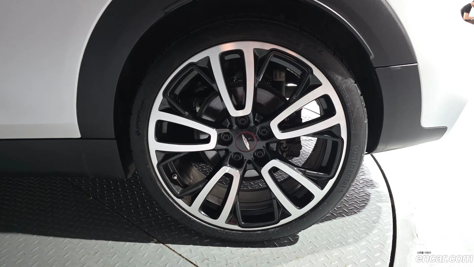 Mini Clubman Shadow Edition