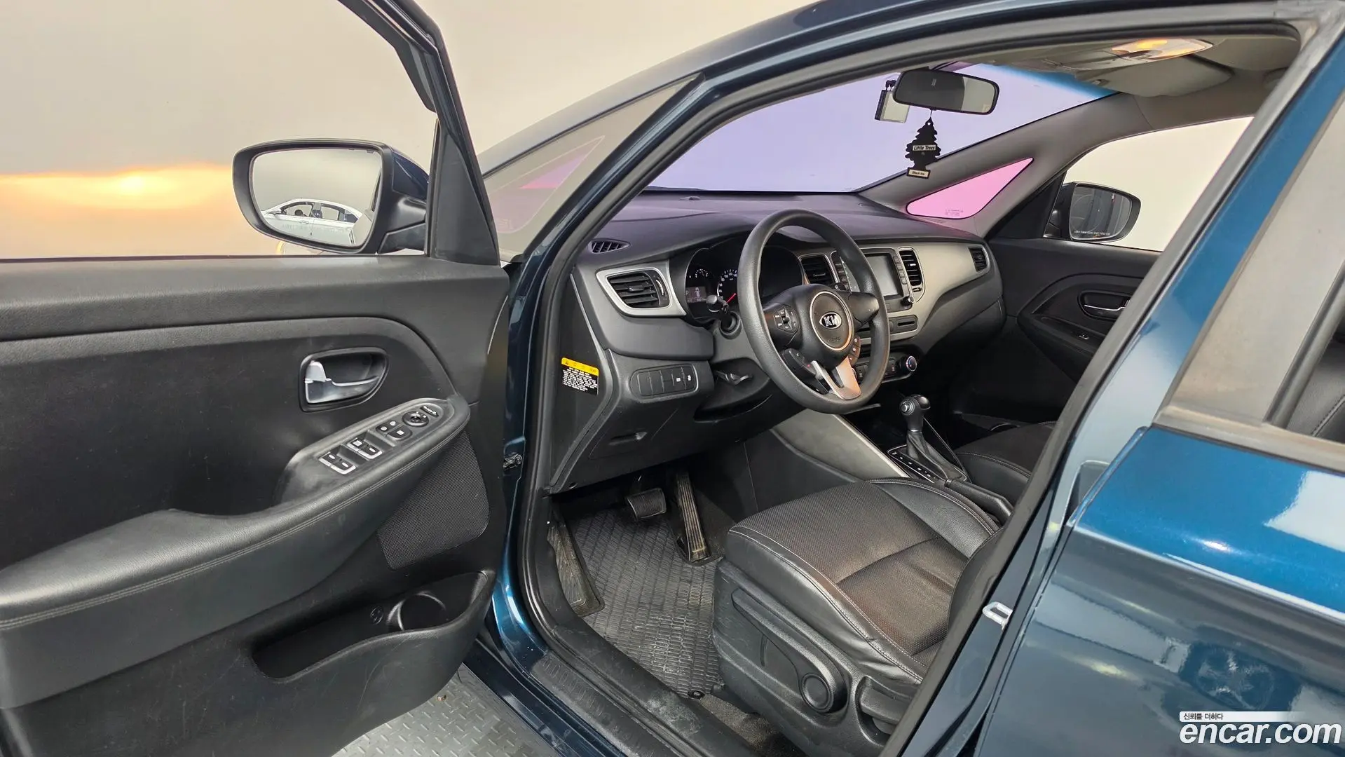 Kia Carens 2.0 LPI Luxury