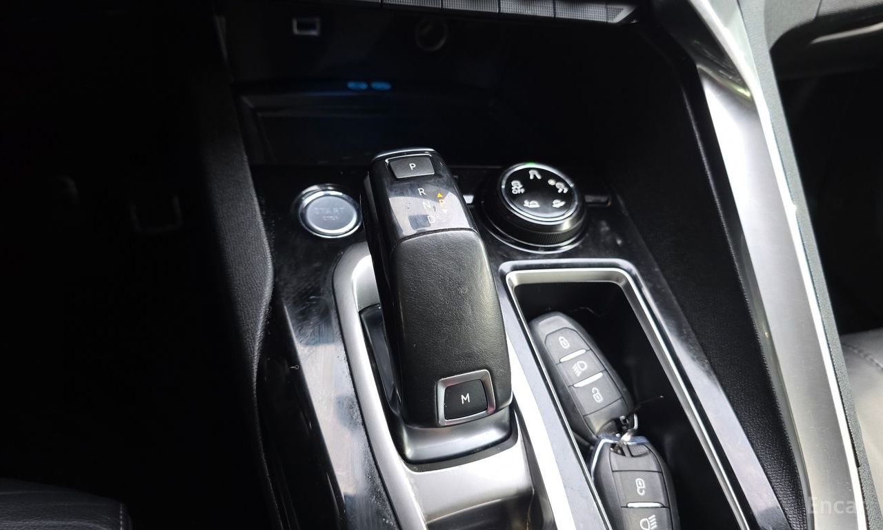 Peugeot 3008 2nd generation 1.6 BlueHDi Allure 2018