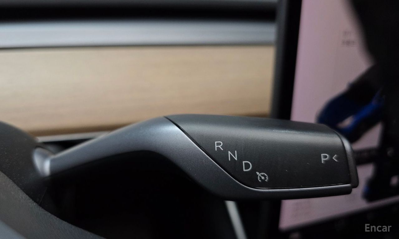 Tesla Model 3 Standard Range Plus RWD 2020