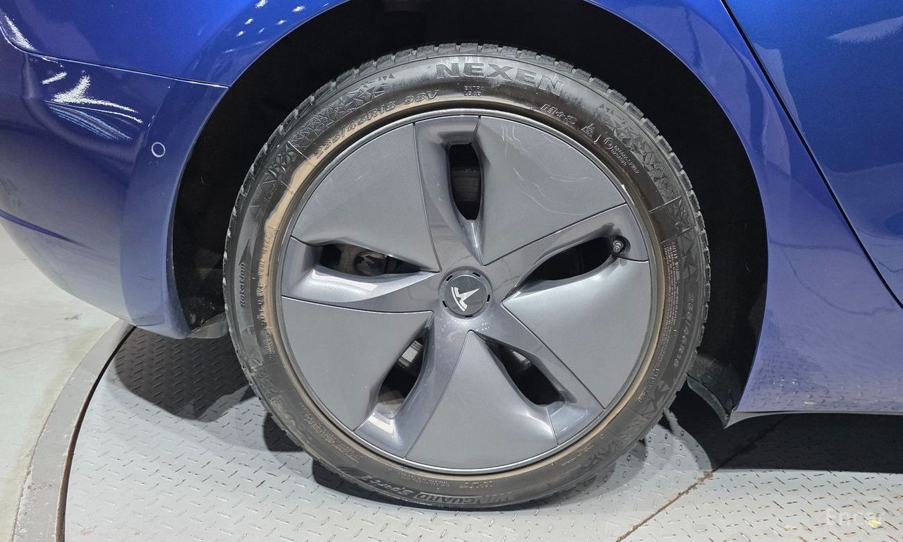 Tesla Model 3 Standard Range Plus RWD 2020