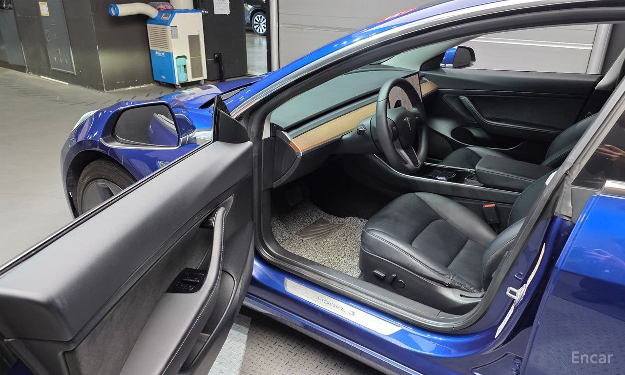 Tesla Model 3 Standard Range Plus RWD 2020