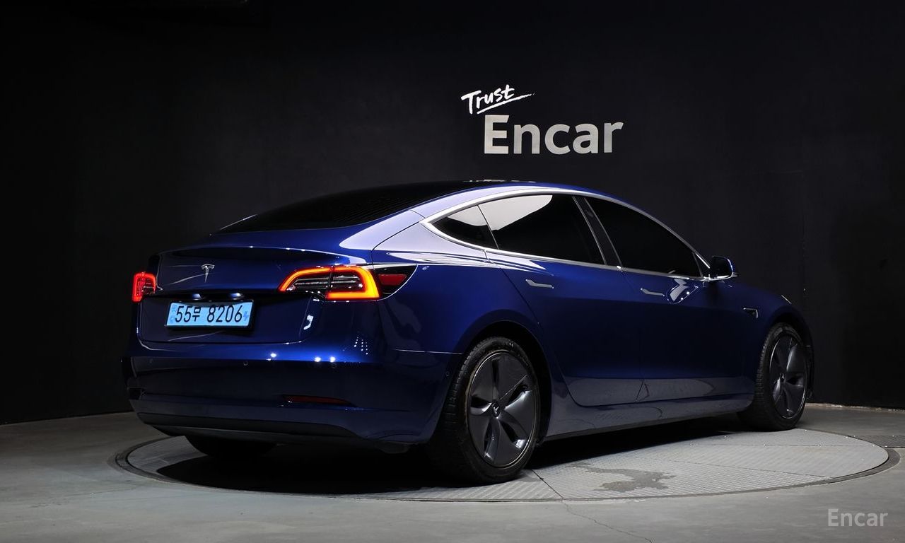 Tesla Model 3 Standard Range Plus RWD 2020