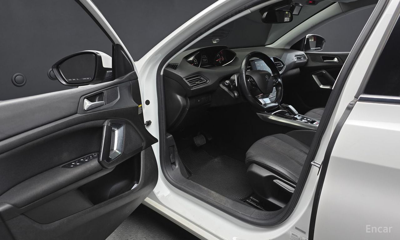 Peugeot 308 2nd generation 1.5 BlueHDi Allure 2019