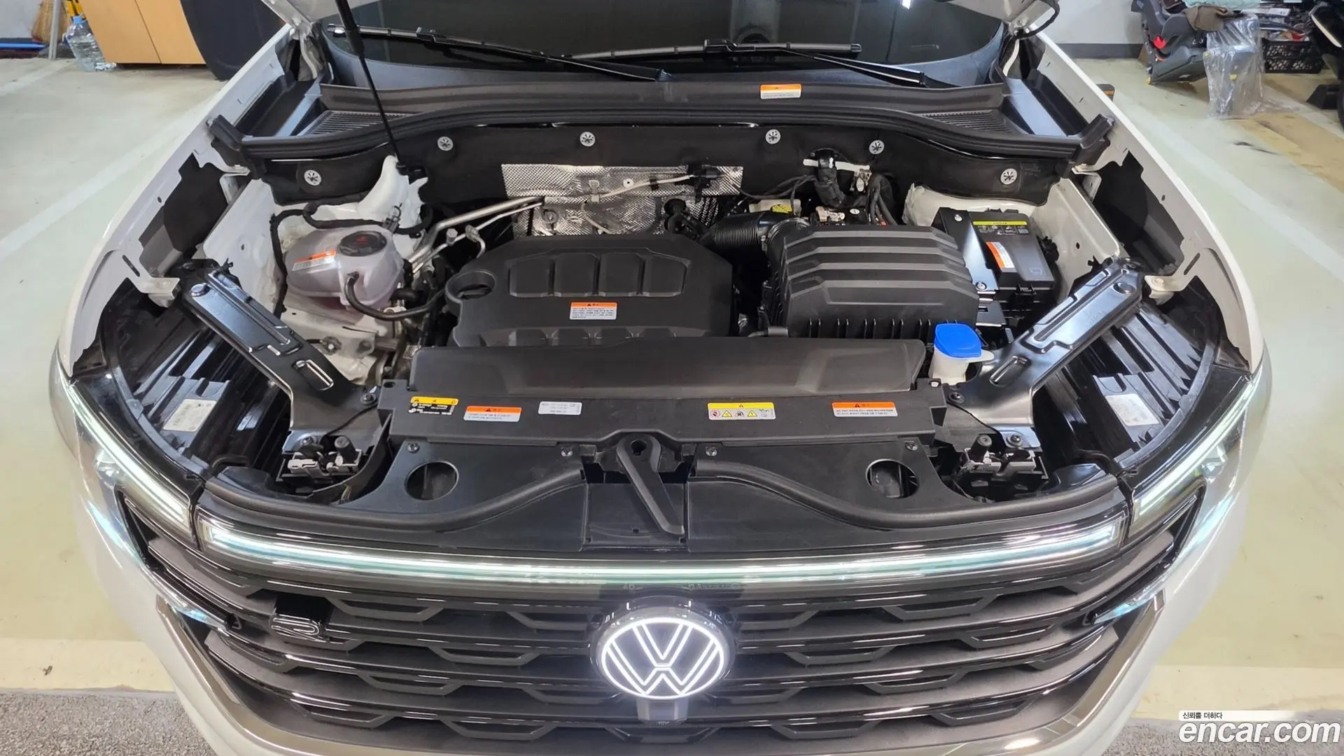 Volkswagen Atlas 2.0 TSI R-LINE 7-Seater
