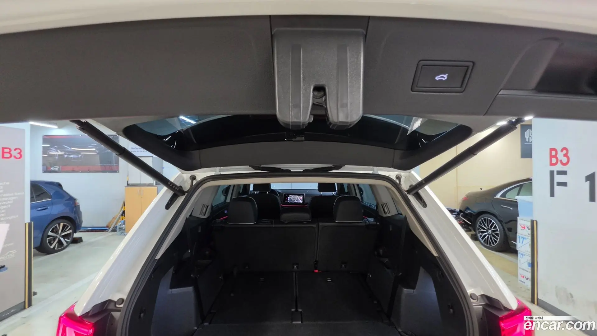 Volkswagen Atlas 2.0 TSI R-LINE 7-Seater