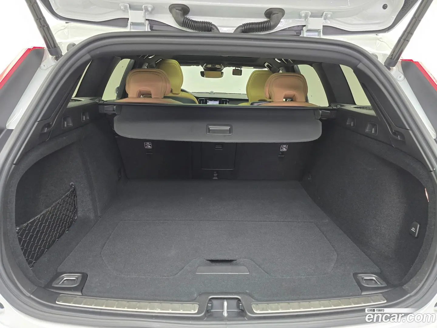 Volvo V60 B5 Ultimate AWD