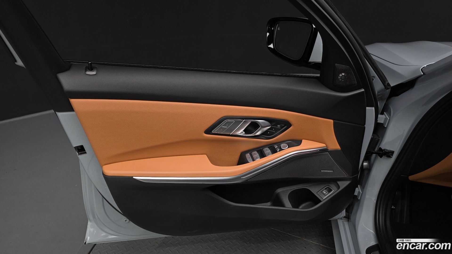 BMW 3-Series 320i Touring M Sports 2023