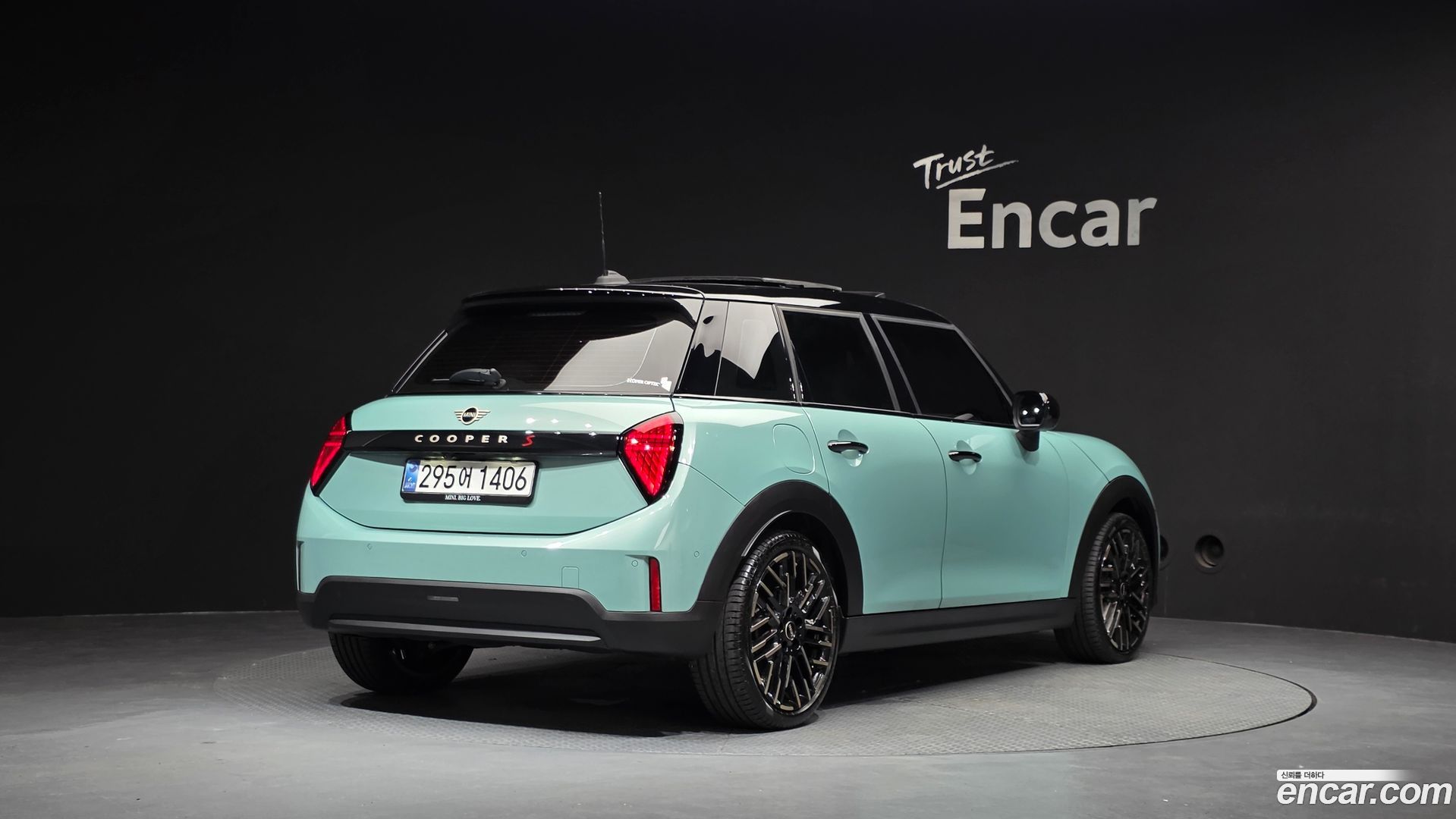 Mini Cooper 5 Door Favoured