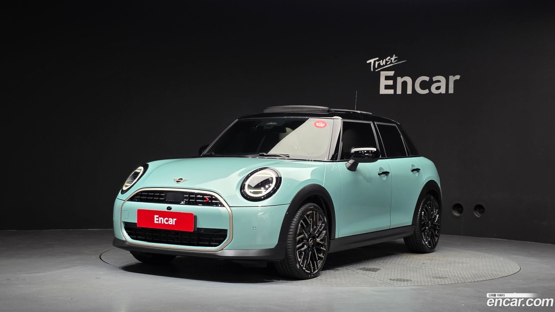 Mini Cooper 5 Door Favoured