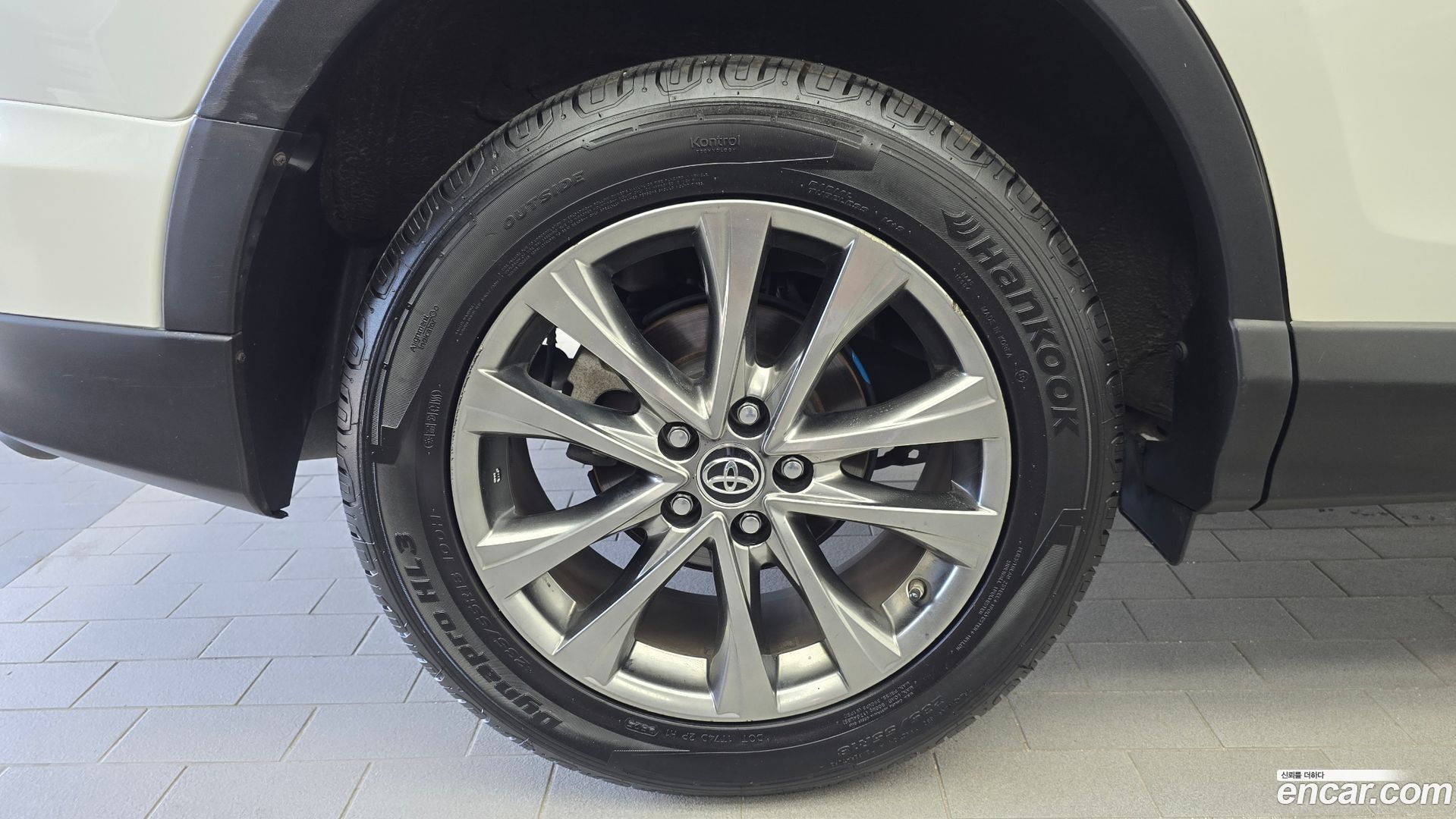 Toyota RAV4 2.5 2WD