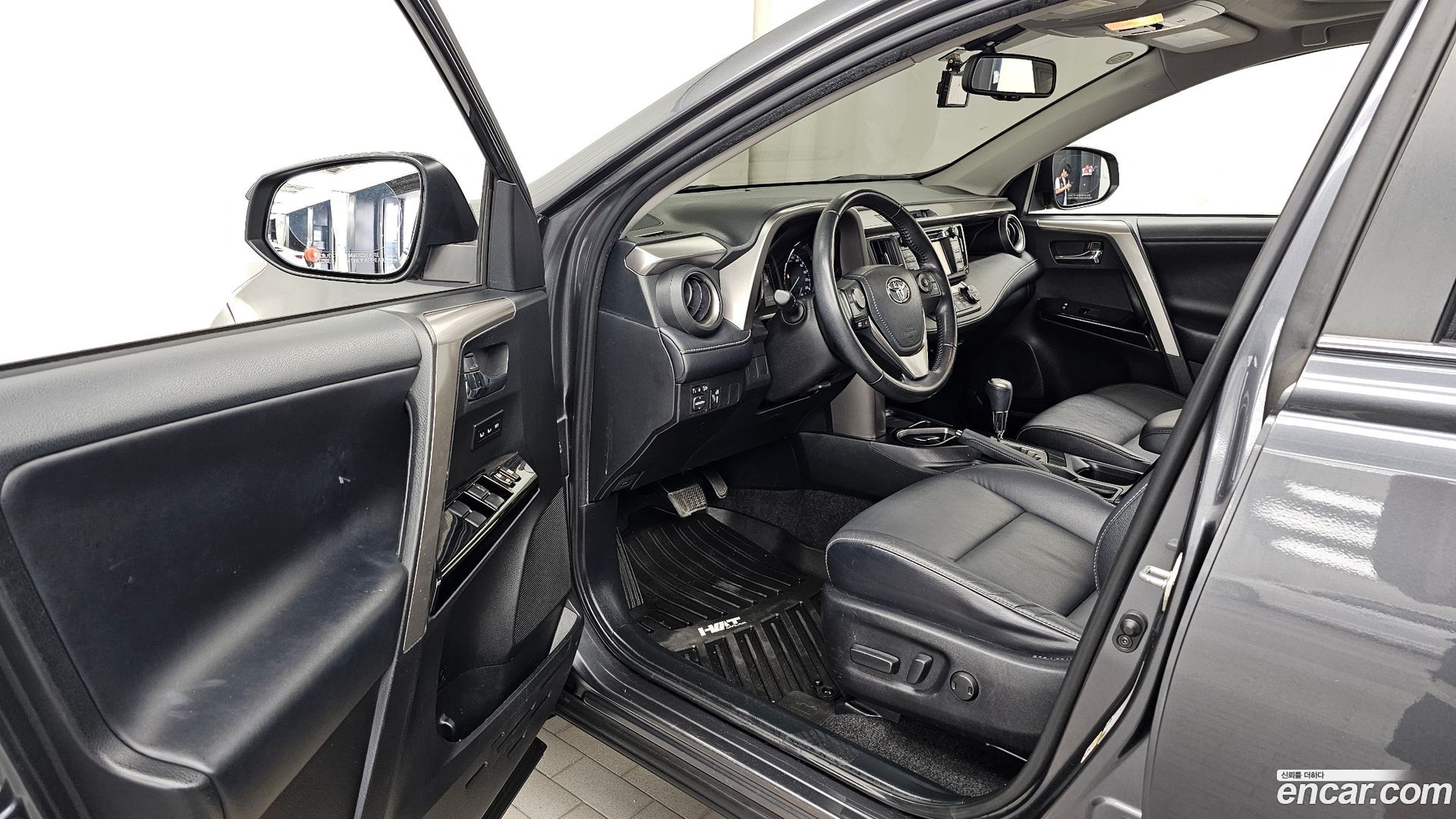 Toyota RAV4 2.5 2WD