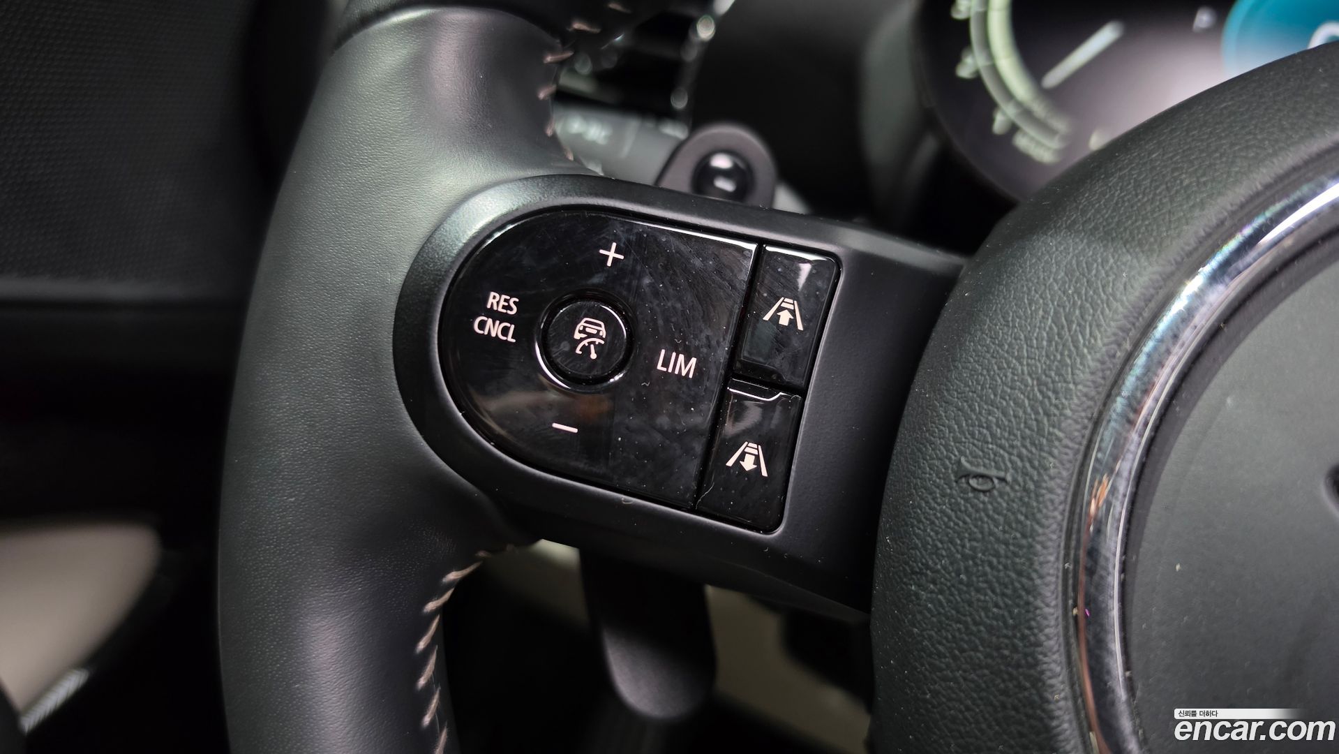 Mini Clubman Shadow Edition