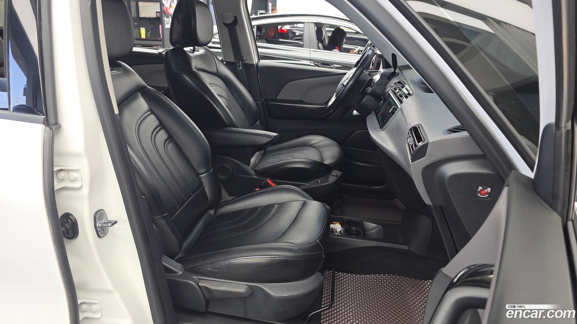 Citron / DS C4 Picasso 1.6 B-HDI Feel