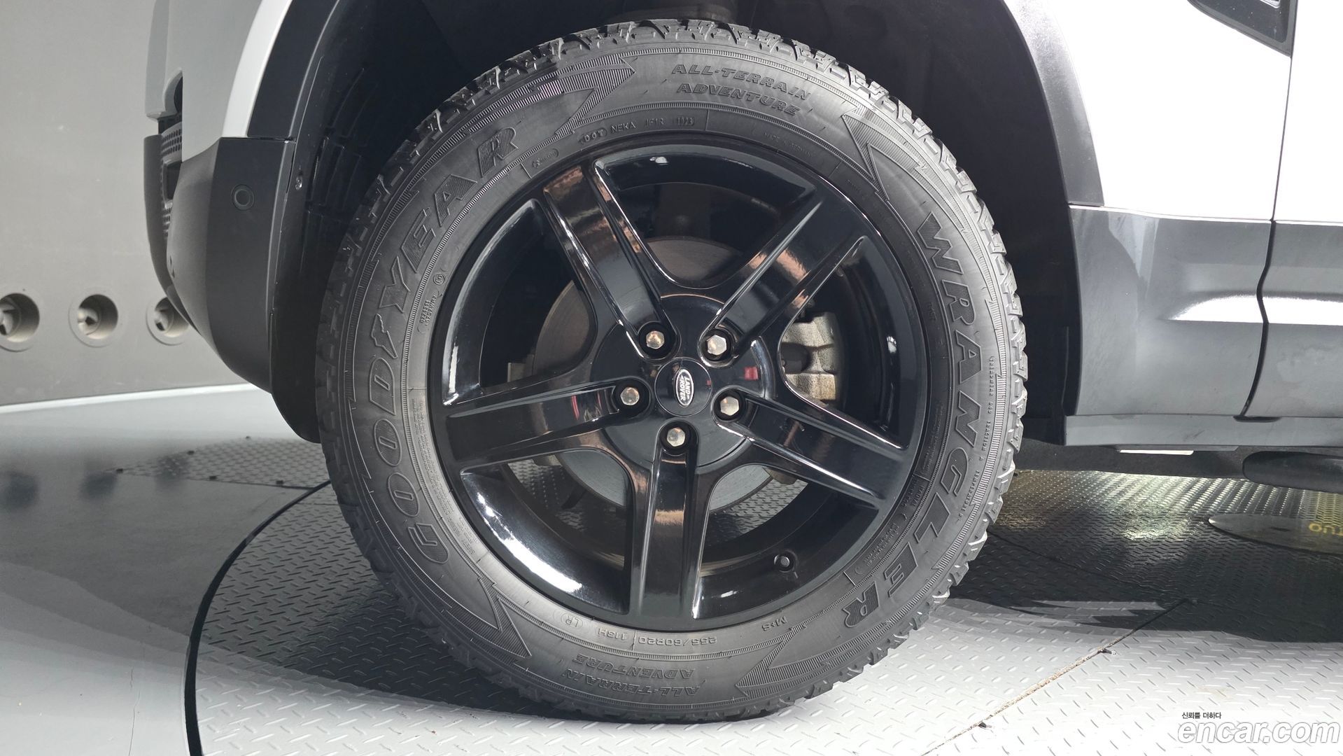 Land Rover Defender 110 D250 SE