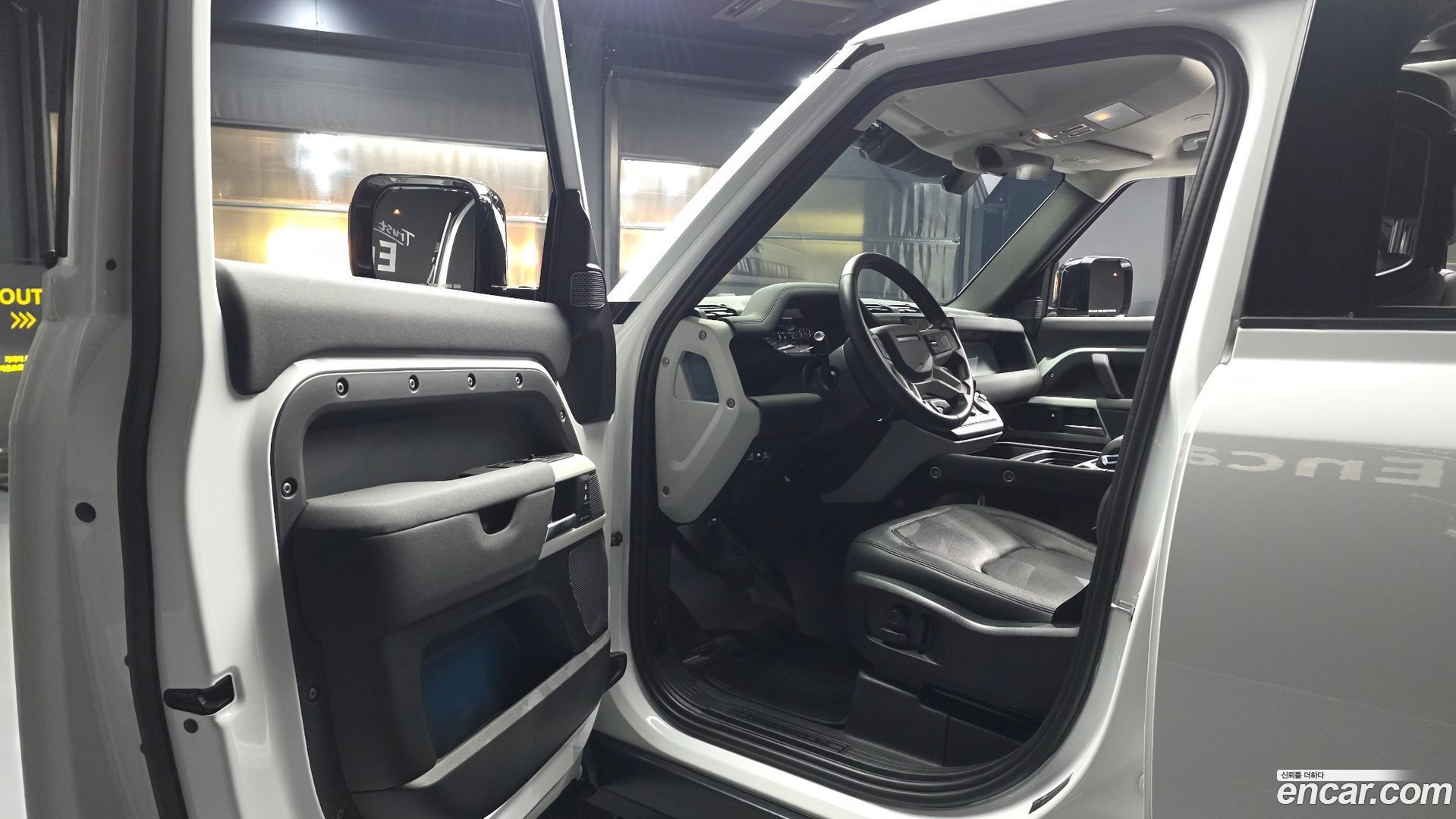 Land Rover Defender 110 D250 SE
