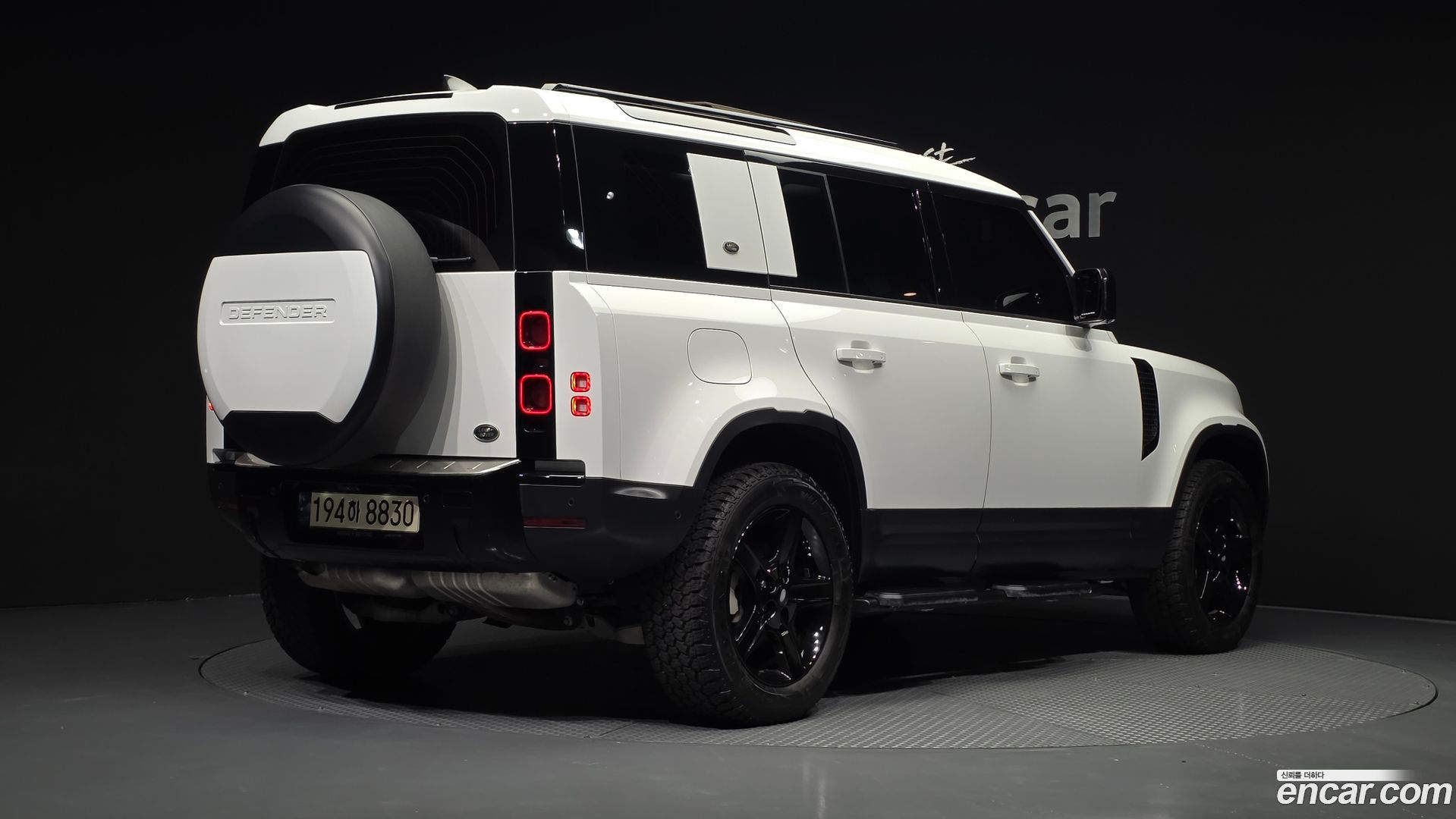 Land Rover Defender 110 D250 SE