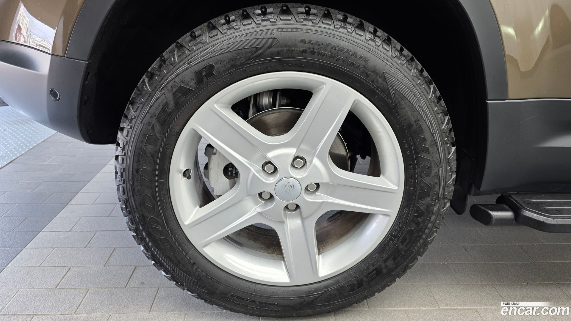 Land Rover Defender 110 D250 SE