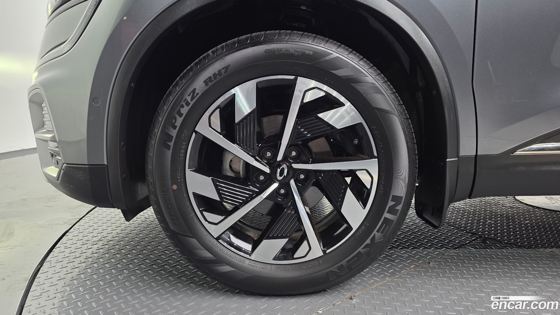 Renault Korea QM6 Quest 2.0 LPe Adventure 2WD