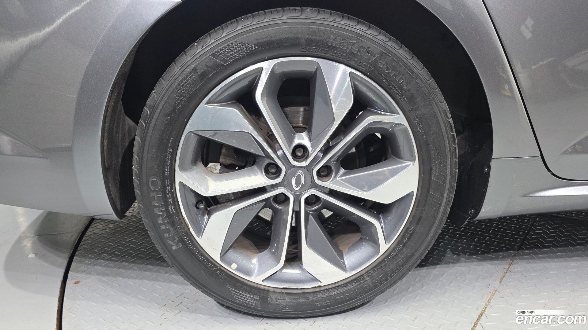 Renault Korea SM6 2.0 LPe LE