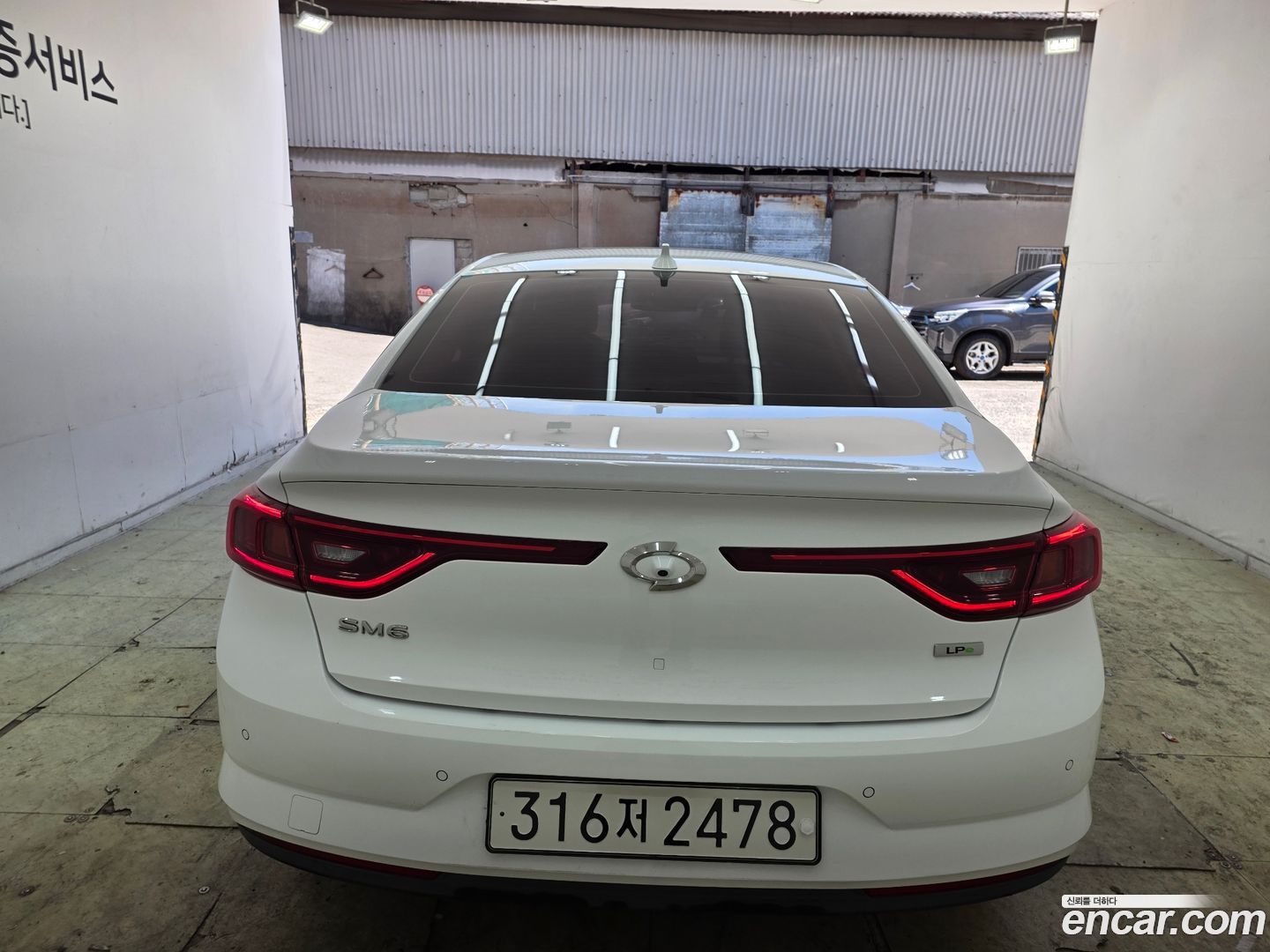 Renault Korea SM6 2.0 LPe SE (Rental car)