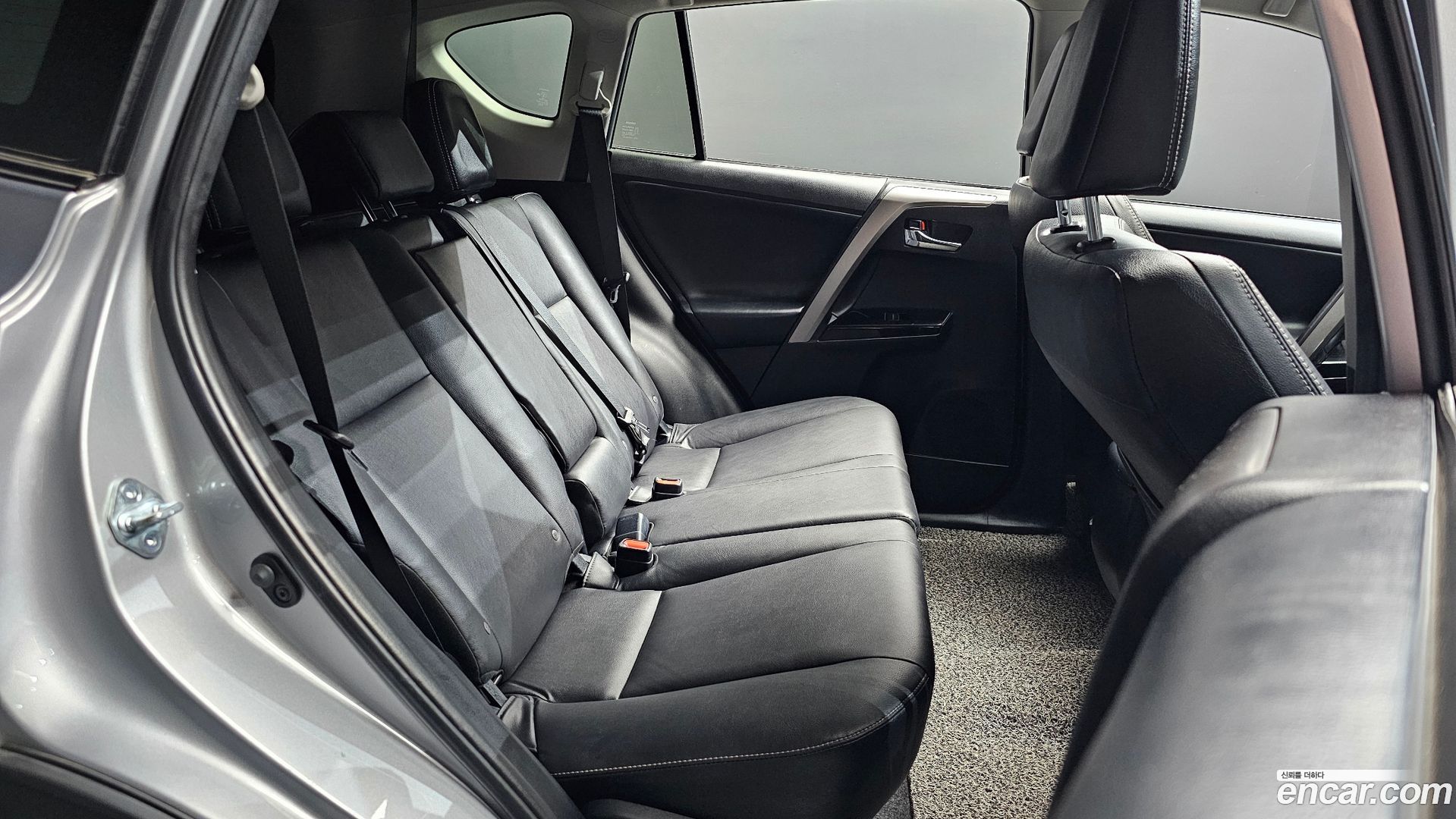 Toyota RAV4 2.5 2WD