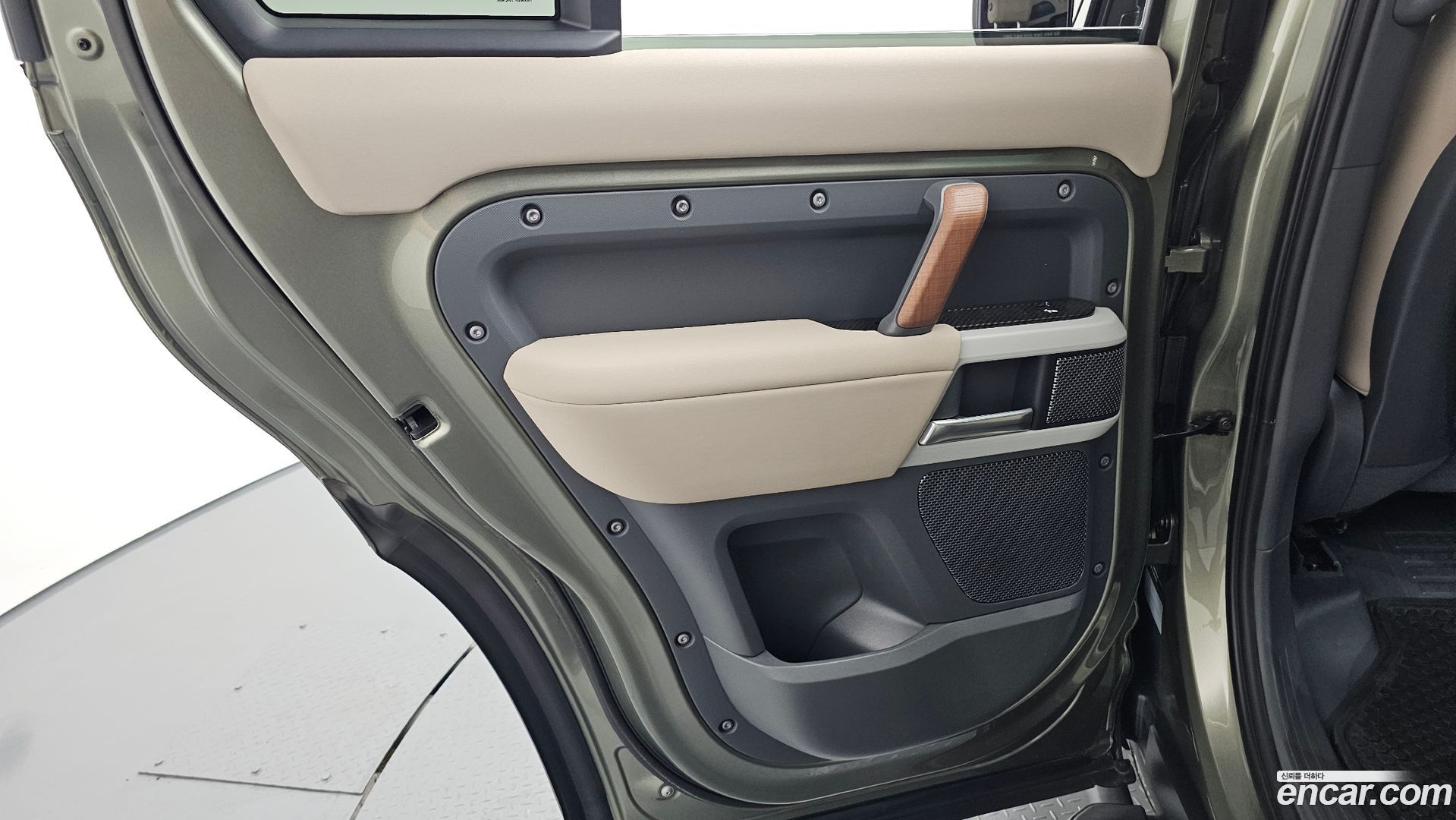 Land Rover Defender 110 D250 SE