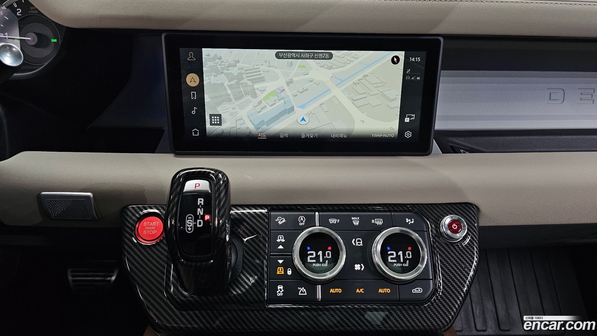 Land Rover Defender 110 D250 SE
