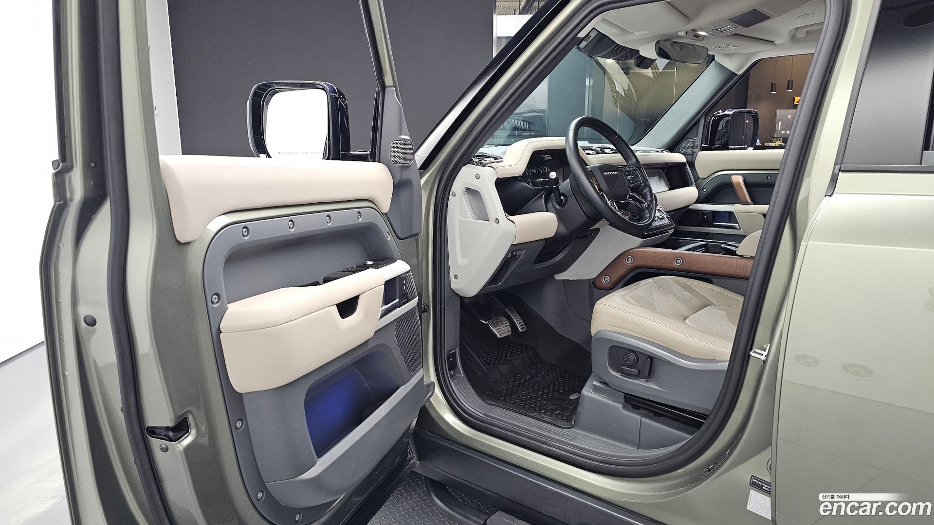 Land Rover Defender 110 D250 SE