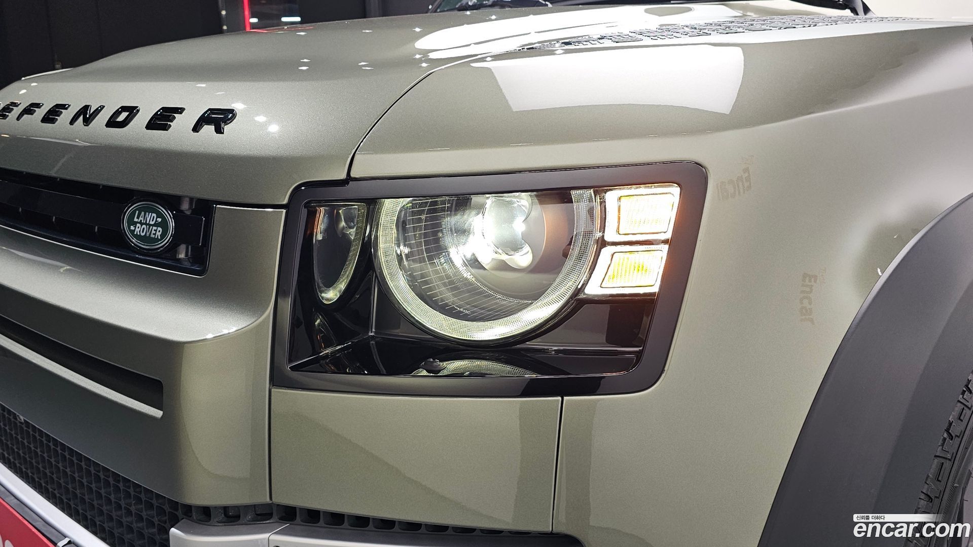Land Rover Defender 110 D250 SE