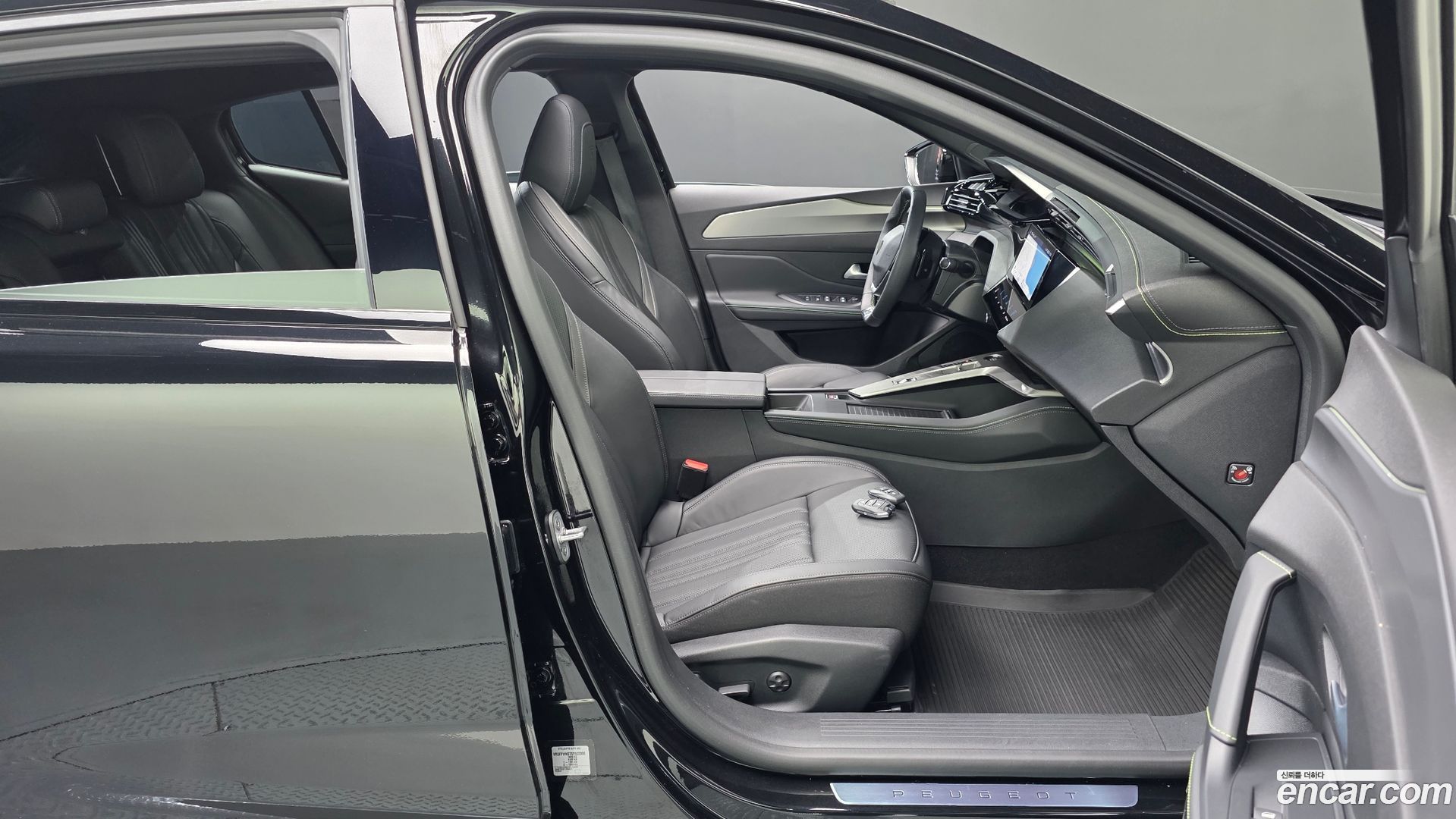 Peugeot 408 1.2 Pure Tech GT