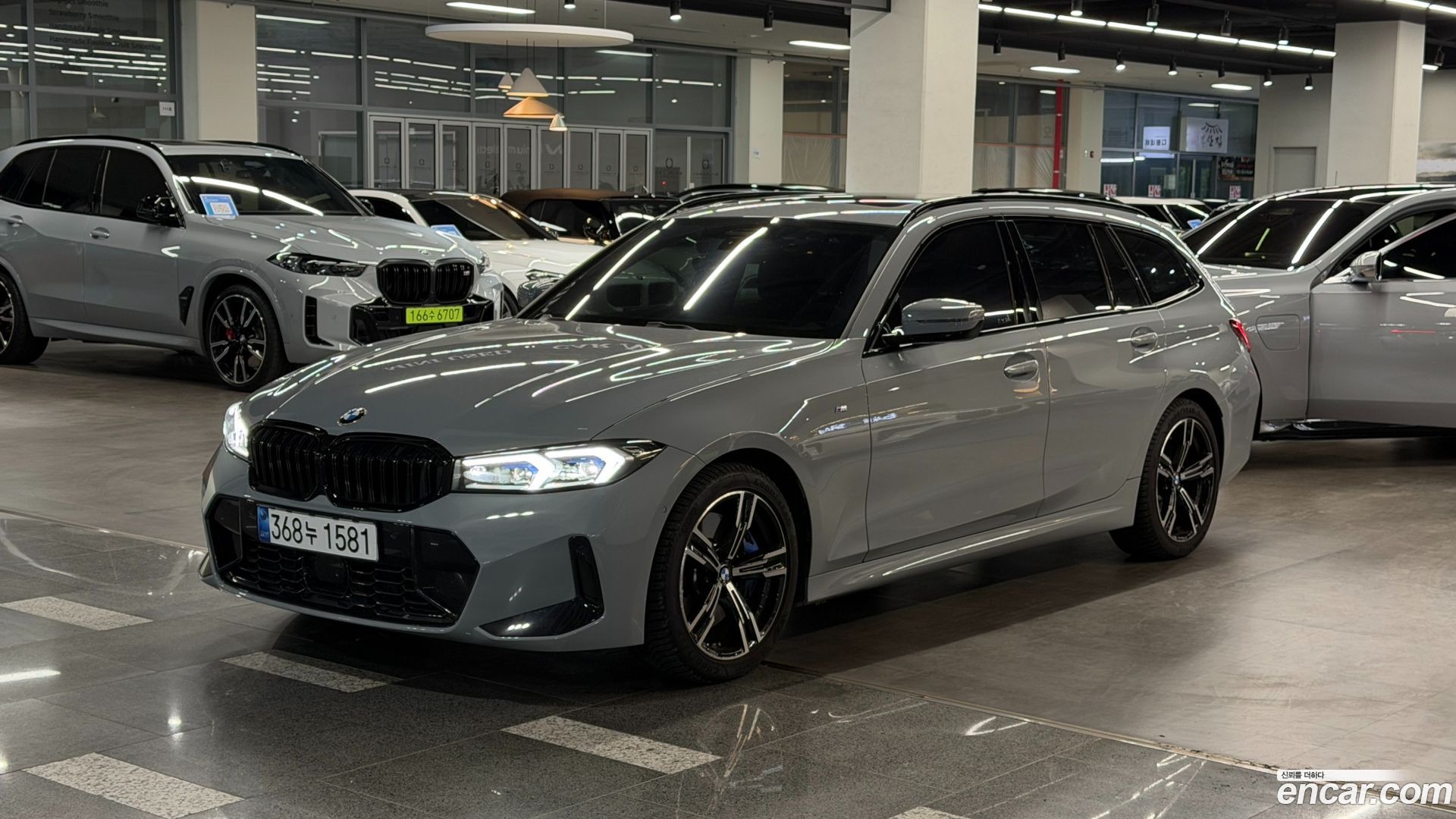 BMW 3-Series 320i Touring M Sports 2023