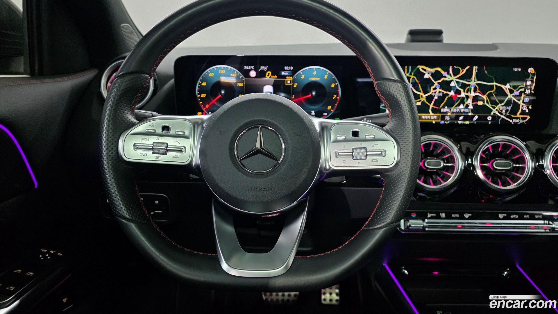 Mercedes-Benz GLA-Class GLA250 4MATIC