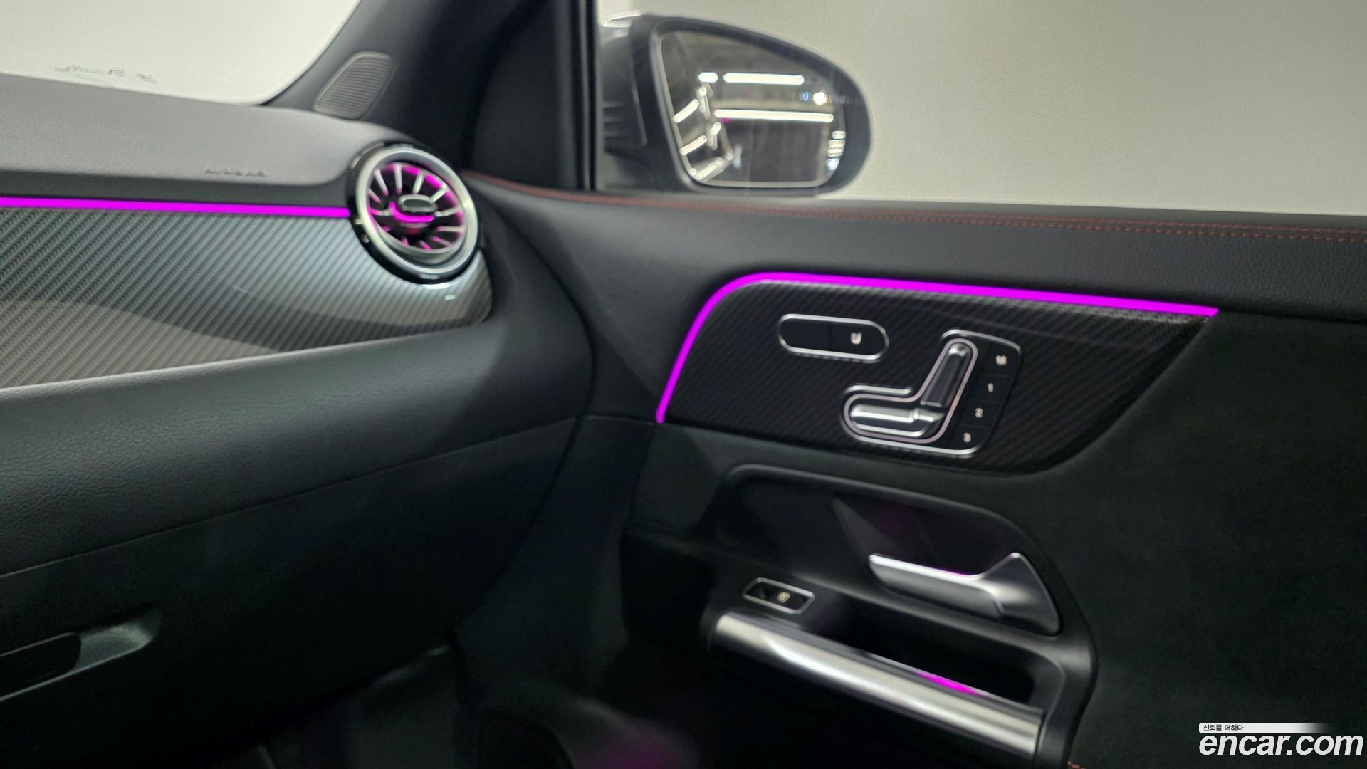 Mercedes-Benz GLA-Class GLA250 4MATIC