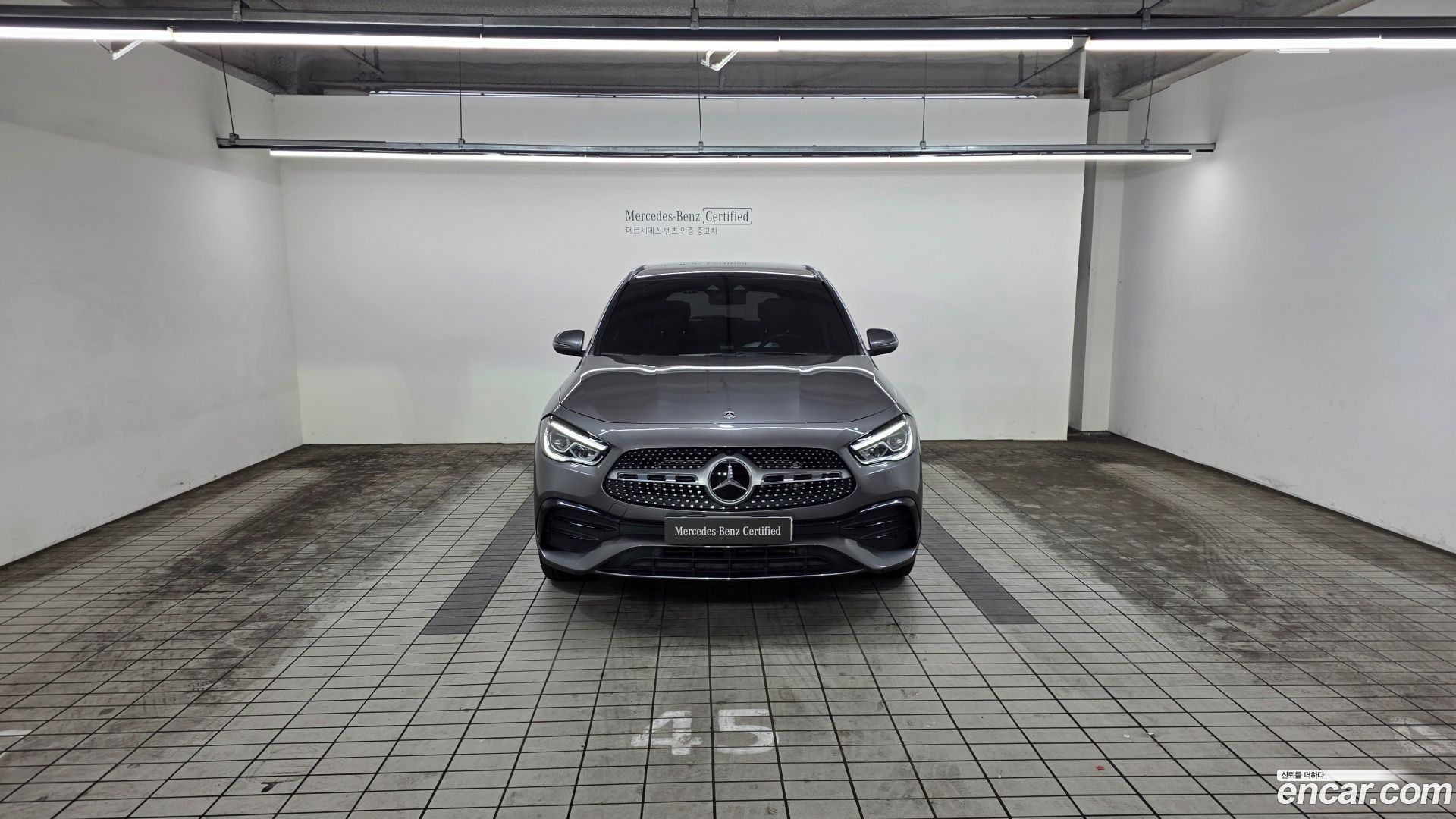 Mercedes-Benz GLA-Class GLA250 4MATIC
