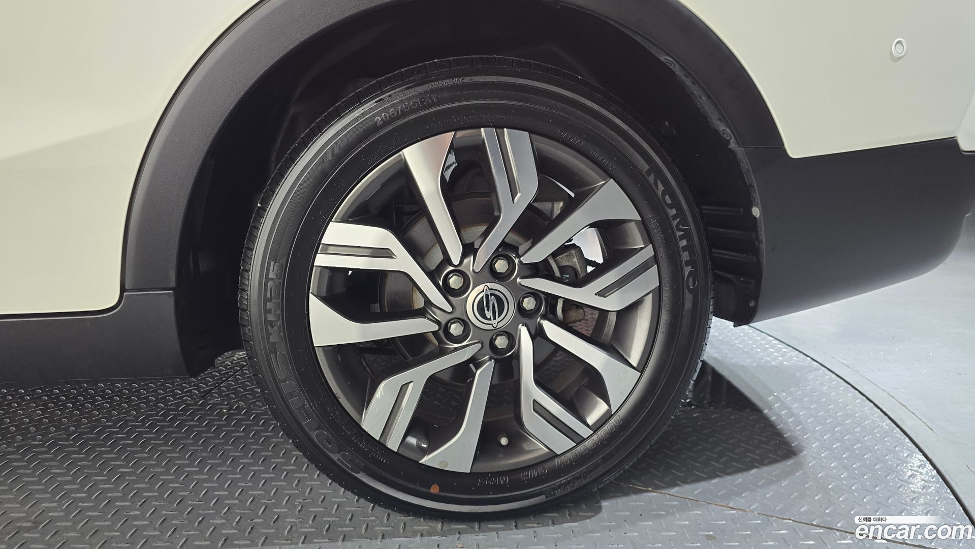 KG Mobility TIBOLI 1.6 IX 2WD