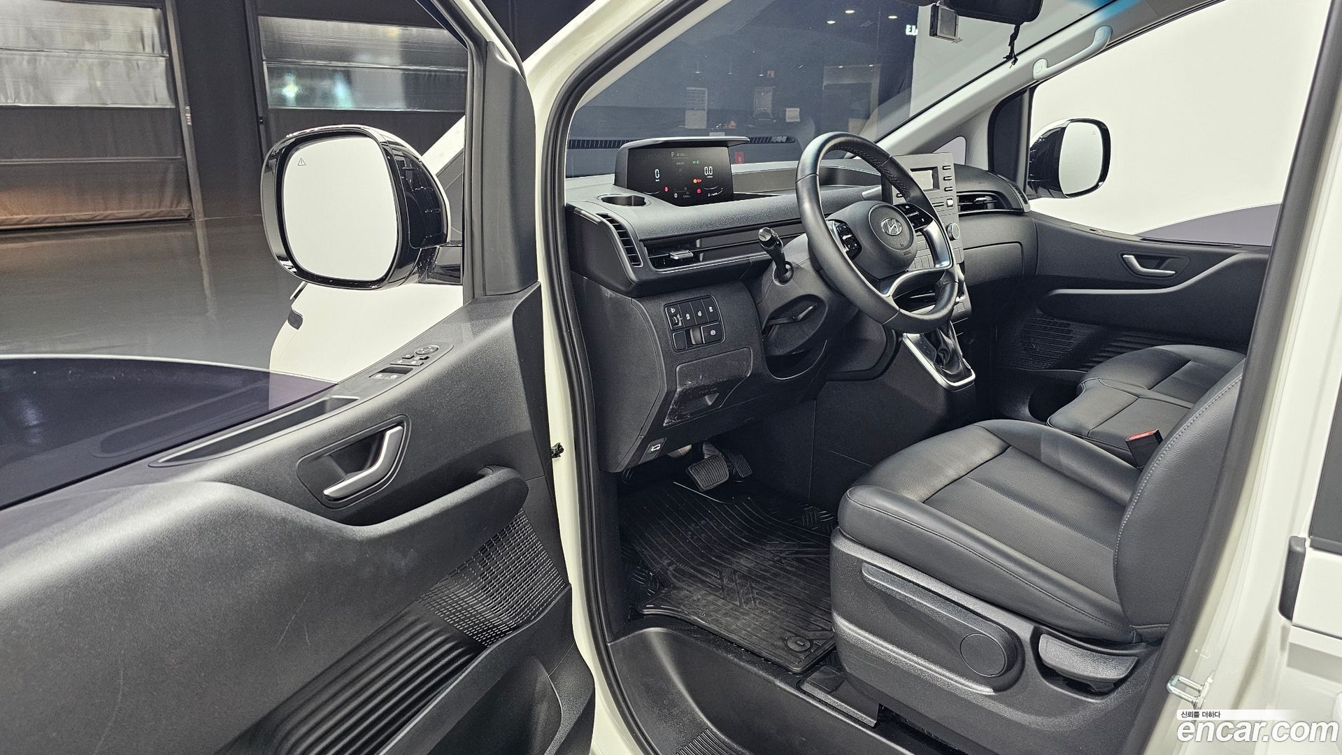 Hyundai Staria Cargo 3-Seater 2021