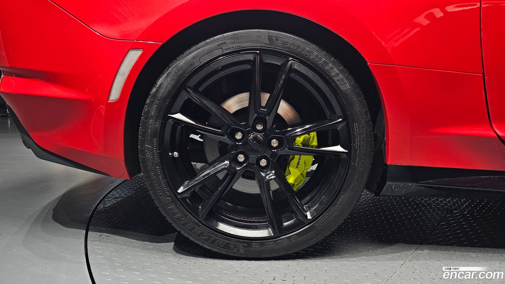Chevrolet Camaro SS 6.2 V8