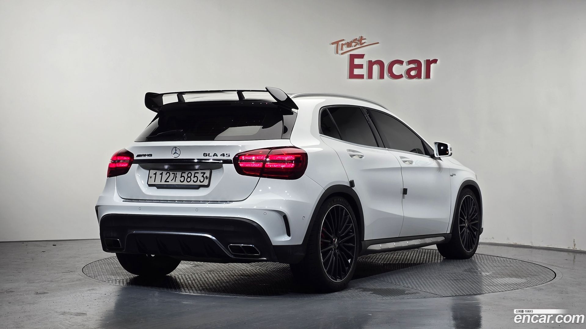 Mercedes-Benz GLA-Class GLA45 AMG 4MATIC 2017