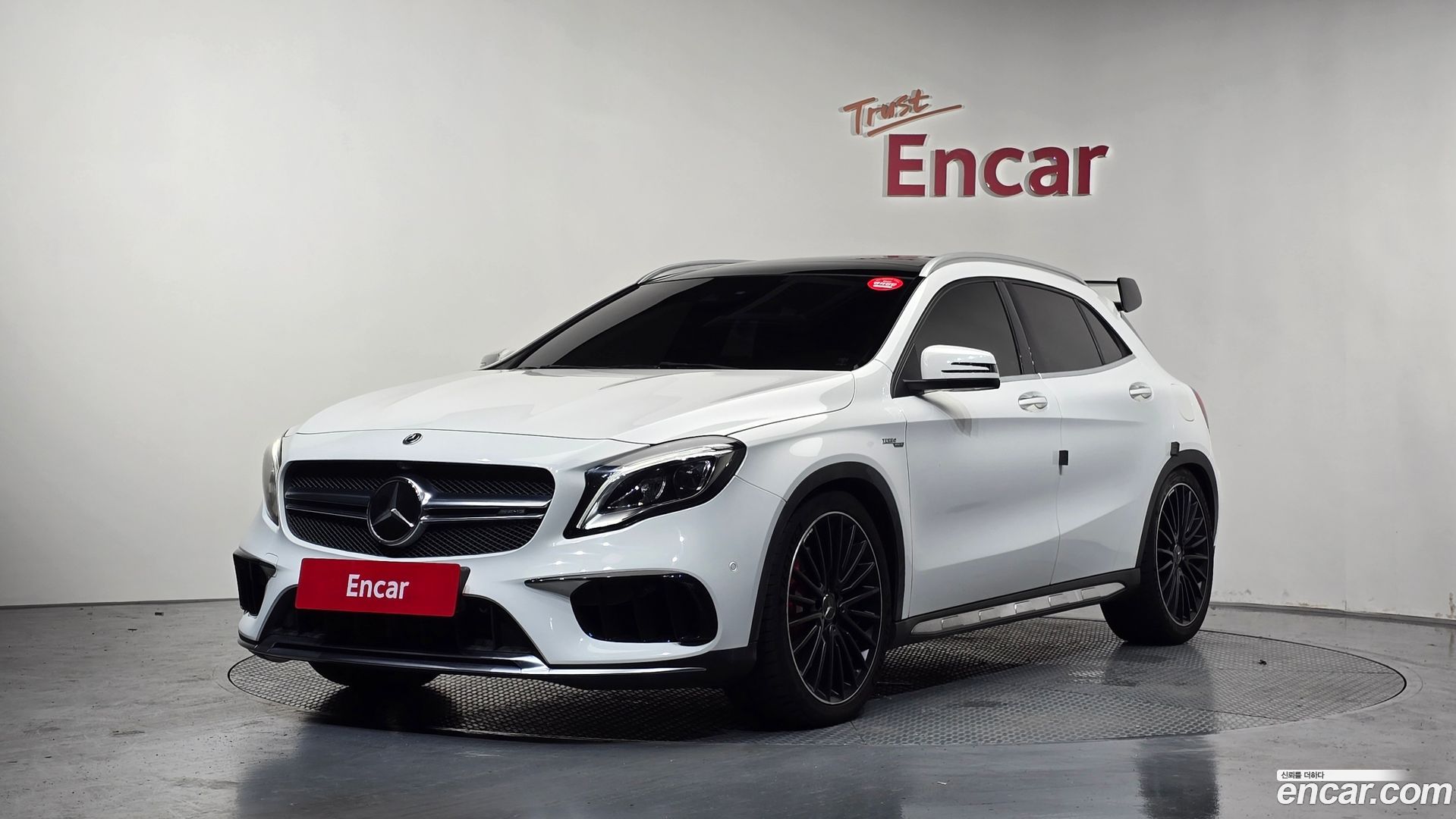 Mercedes-Benz GLA-Class GLA45 AMG 4MATIC 2017