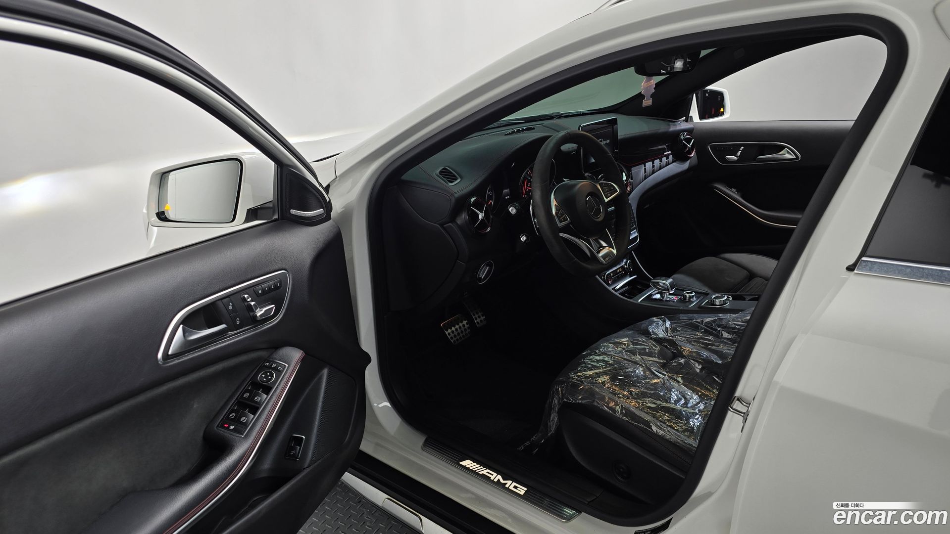 Mercedes-Benz GLA-Class GLA45 AMG 4MATIC 2017