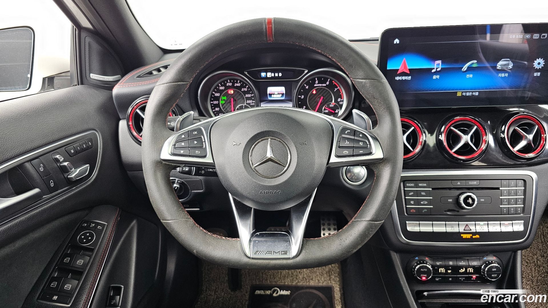 Mercedes-Benz GLA-Class GLA45 AMG 4MATIC 2017