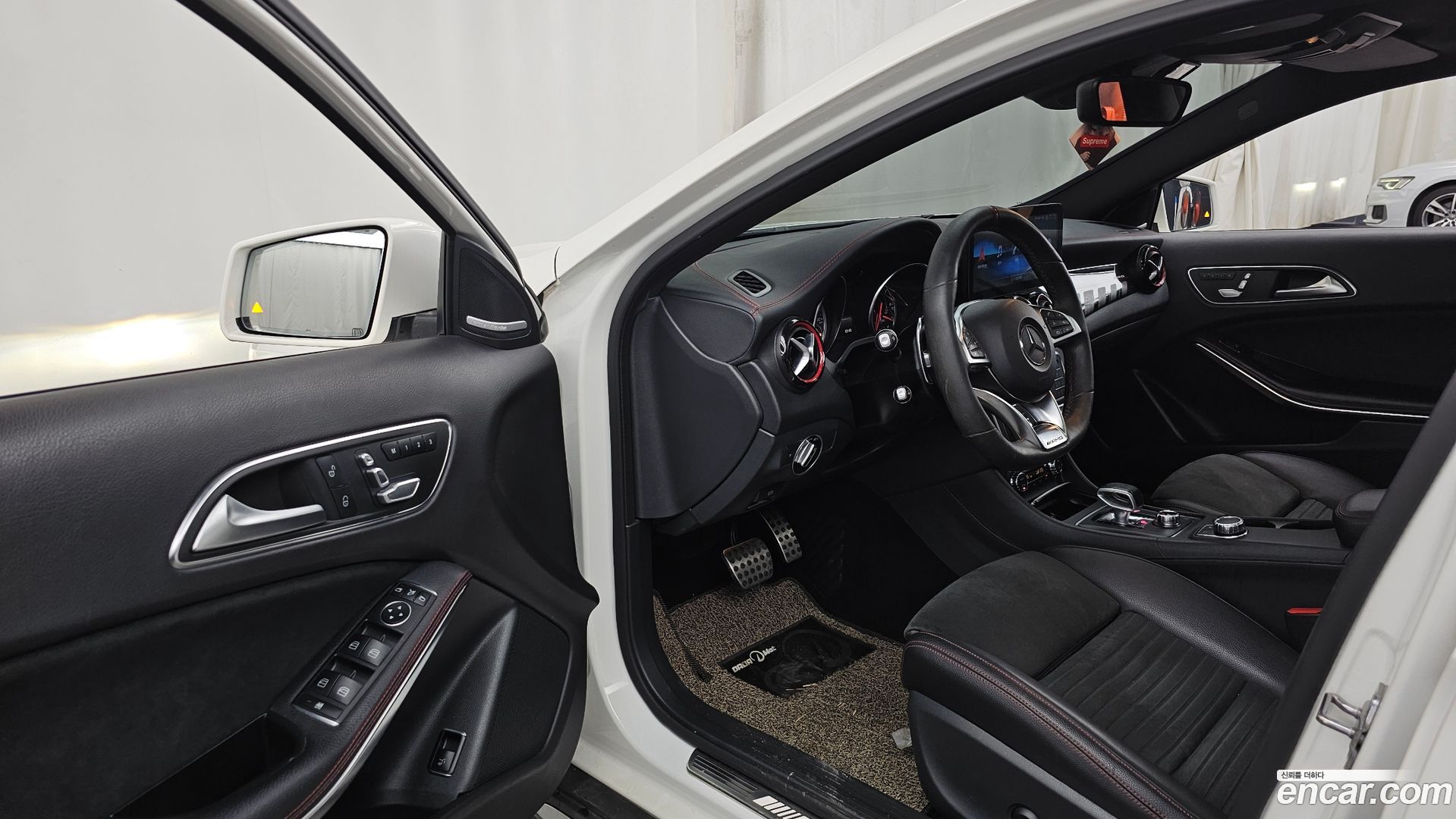 Mercedes-Benz GLA-Class GLA45 AMG 4MATIC 2017
