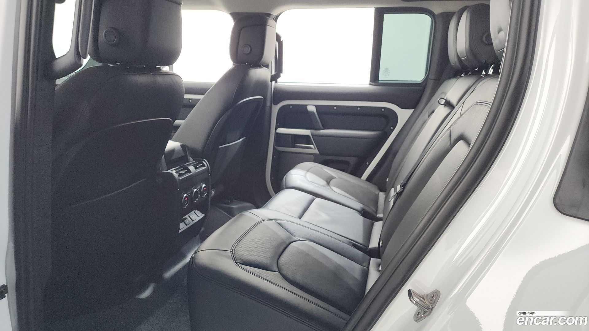 Land Rover Defender 110 D300 HSE
